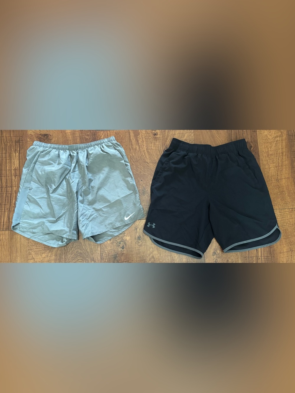 Nike & under Armour UA shorts 2 pairs men Sz large drifit & loose fit